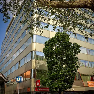 Simm's - Cityhotel Next To Metro U3 **** Vienna
