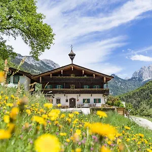 Berg'k'hof Kaisertal - Alpine Hideaway , Ebbs Austria